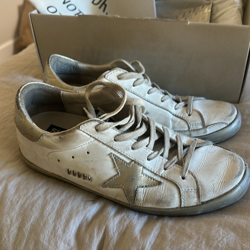 Golden Goose Superstar Classic Sneakers light Gold